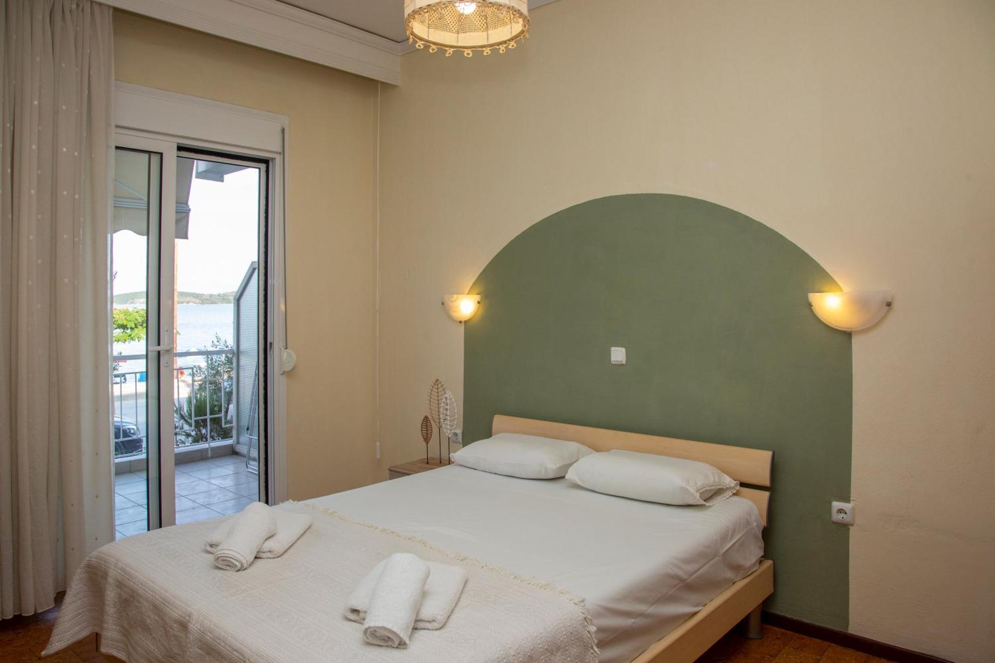 Seamoon Apartment Nea Peramos  Luaran gambar